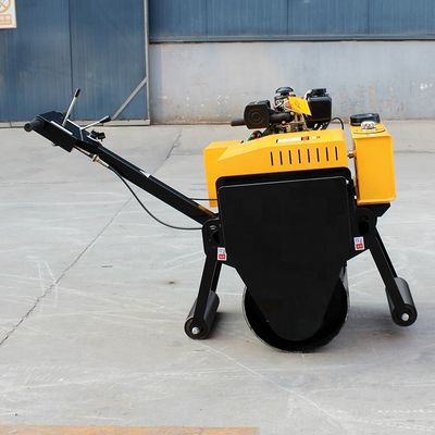 0Compactor de mini rodillos de 5 toneladas con velocidad del motor EPA de 0 a 4 km/h hacia adelante/atrás
