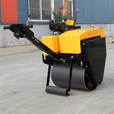 0Compactor de mini rodillos de 5 toneladas con velocidad del motor EPA de 0 a 4 km/h hacia adelante/atrás