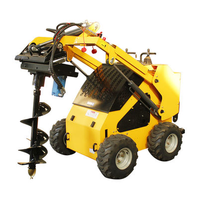Potente mini cargador de dirección de 500 kg con pista de 15,7 kW y potencia máxima de 17,1 kW
