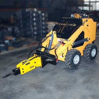 Momento de carga alta Mini cargador de dirección de patinaje Rendimiento robusto para el sitio de construcción