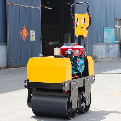 0.5 toneladas de mini rodillo manual compacto con velocidad de 0-4 km/h y bomba hidráulica Danfoss