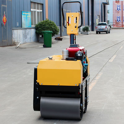 Máquina compactadora de suelo portátil de 600 mm de ancho de compresión con capacidad de tanque de combustible de 2,5 litros