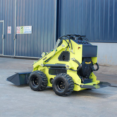 Peso de funcionamiento de 375 kg Mini cargadores de dirección de patinaje con accesorios Motor diesel EPA