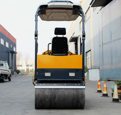 Capacidad del tanque de combustible de 16L HQ-YL1200 Compactor de rodillos vibratorios de 3 toneladas con motor Kubota