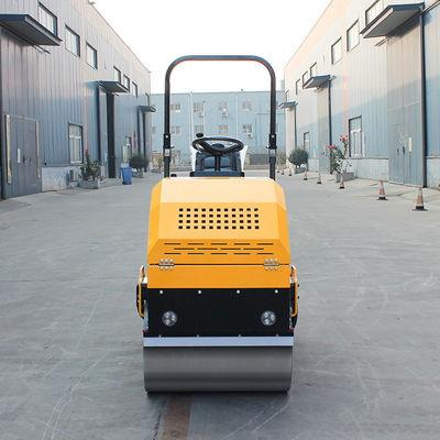 Rollo compactador pequeño con doble tambor con capacidad de tanque de agua de 55L