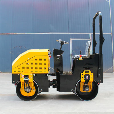 Rollo compactador pequeño con doble tambor con capacidad de tanque de agua de 55L