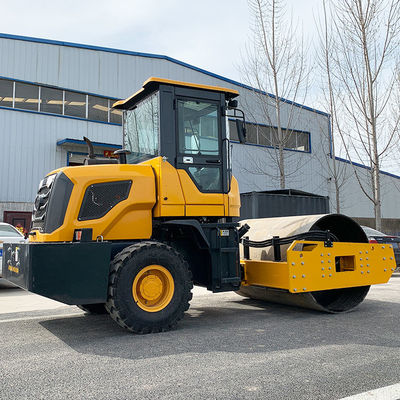 Compactor de tierra de acero de rodillo vibratorio de 8 toneladas con 1 competitivo