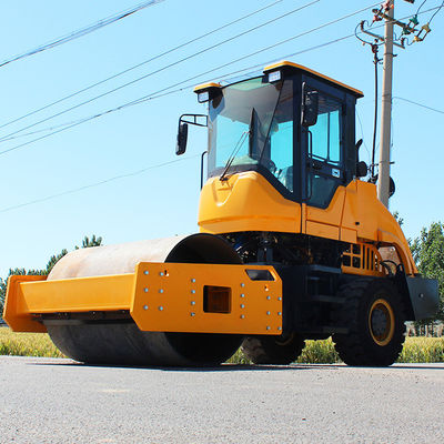 5t 10t 20t máquina de rodillo vibratorio compactador con dimensiones de 4450 * 1680 * 2750mm