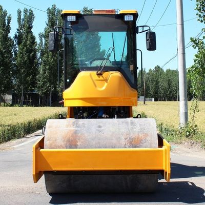 5t 10t 20t máquina de rodillo vibratorio compactador con dimensiones de 4450 * 1680 * 2750mm