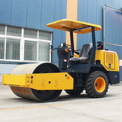 Con una eficiencia de funcionamiento superior, un solo rodillo de tambor compactador rodillo de suelo vibratorio para la venta